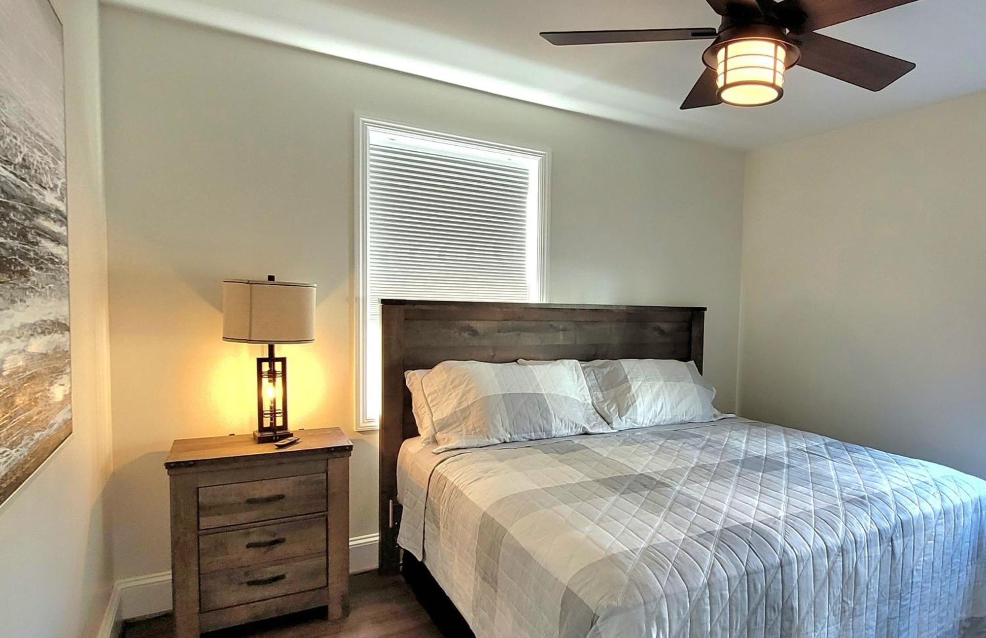 The Traveler On Main - 1 Tazewell
